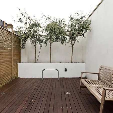 Modern Town House In Barnes, West London Villa Exterior photo