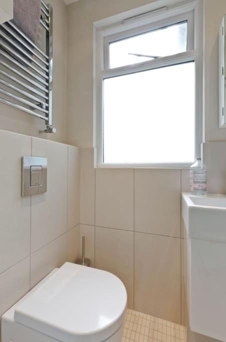 Сasa de vacaciones Modern Town House In Barnes, West *