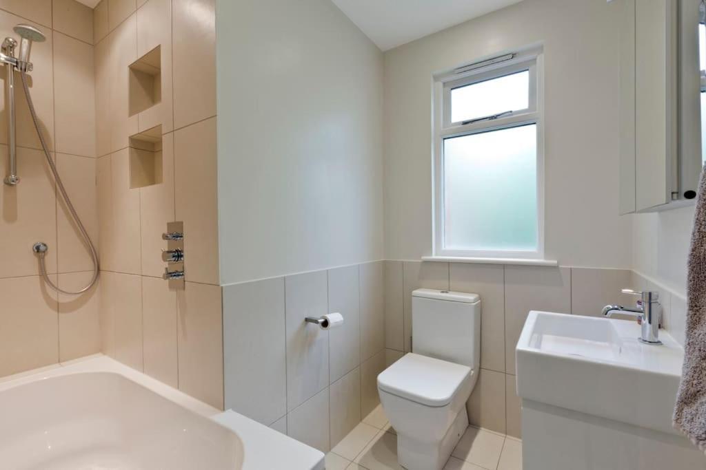 Modern Town House In Barnes, West * Londres